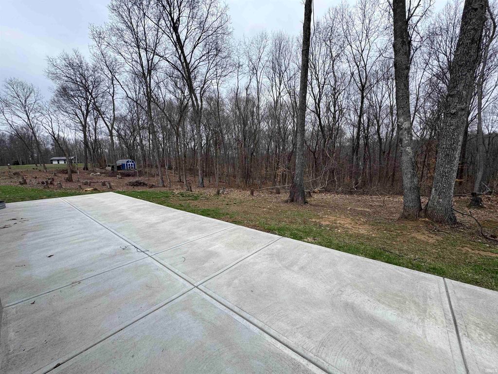 Photo of 9123 E Pine Road, Bloomfield, IN 47424 (MLS # 202607764)