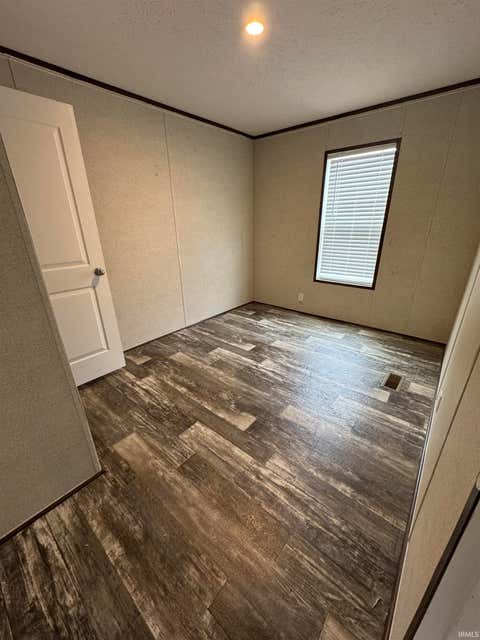 Tiny photo for 9123 E Pine Road, Bloomfield, IN 47424 (MLS # 202607764)