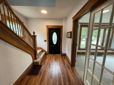 Tiny photo for 112 N Lincoln Street, Kendallville, IN 46755 (MLS # 202541356)