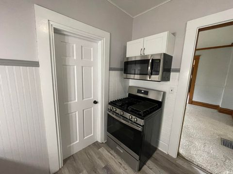 Tiny photo for 112 N Lincoln Street, Kendallville, IN 46755 (MLS # 202541356)