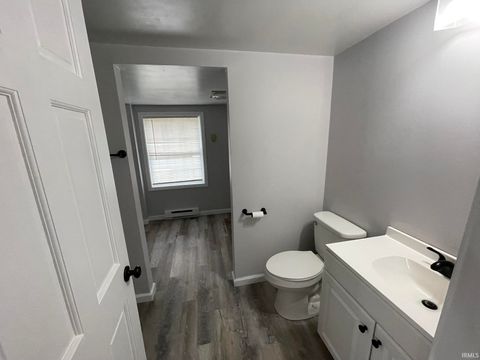 Tiny photo for 112 N Lincoln Street, Kendallville, IN 46755 (MLS # 202541356)