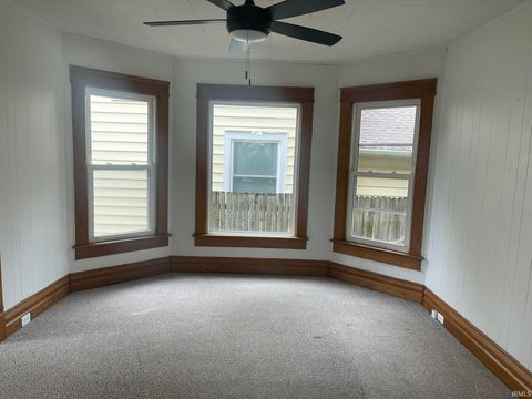 Tiny photo for 112 N Lincoln Street, Kendallville, IN 46755 (MLS # 202541356)