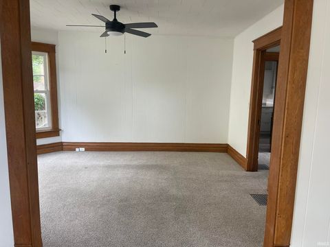 Tiny photo for 112 N Lincoln Street, Kendallville, IN 46755 (MLS # 202541356)