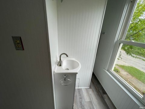 Tiny photo for 112 N Lincoln Street, Kendallville, IN 46755 (MLS # 202541356)