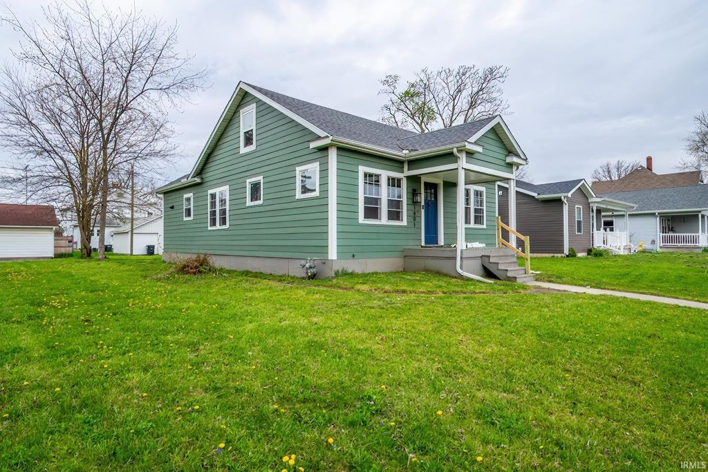 Photo of 1801 S Jefferson Street, Muncie, IN 47302 (MLS # 202612881)