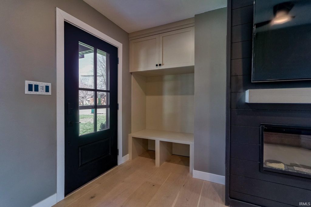 Photo of 2901 Eastbrooke Drive, Evansville, IN 47711 (MLS # 202610763)