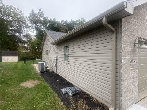 Tiny photo for 8319 W Ashford Lane, Muncie, IN 47304 (MLS # 202642243)