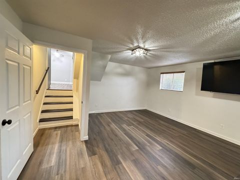 Tiny photo for 2505 S Park Road, Kokomo, IN 46902 (MLS # 202543581)