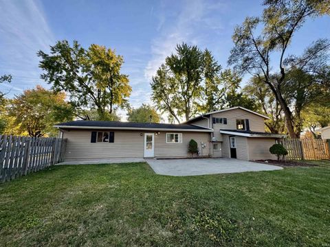 Tiny photo for 2505 S Park Road, Kokomo, IN 46902 (MLS # 202543581)