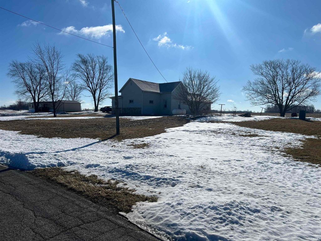 Photo of 9211 E CR 500 N Road, Albany, IN 47320 (MLS # 202604369)