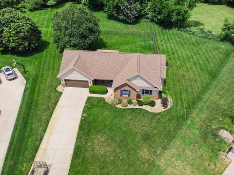 Tiny photo for 67092 Chadwick Court, Goshen, IN 46526 (MLS # 202625476)