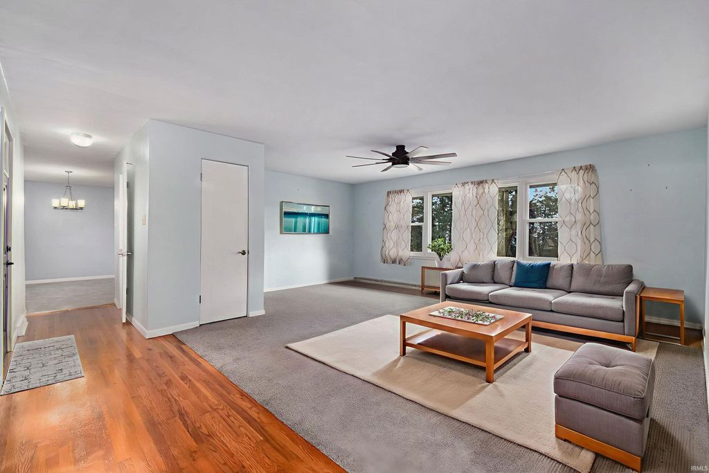 Photo of 516 S Shumaker Drive, Bremen, IN 46506 (MLS # 202605366)