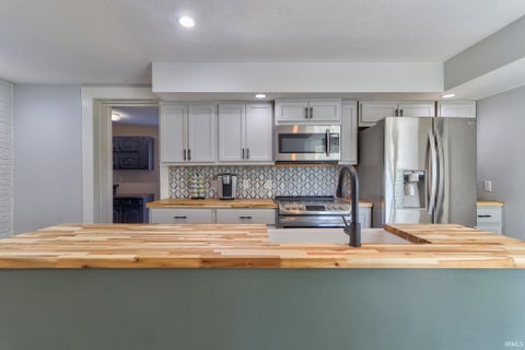 Tiny photo for 4366 Lenn Road, Newburgh, IN 47630 (MLS # 202539432)