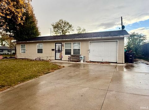 Photo of 6420 Downingtown Drive, Fort Wayne, IN 46816 (MLS # 202542872)