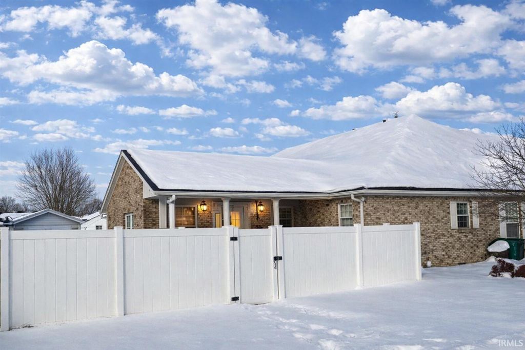 Photo of 9120 Clear Creek Drive, Evansville, IN 47711 (MLS # 202602955)