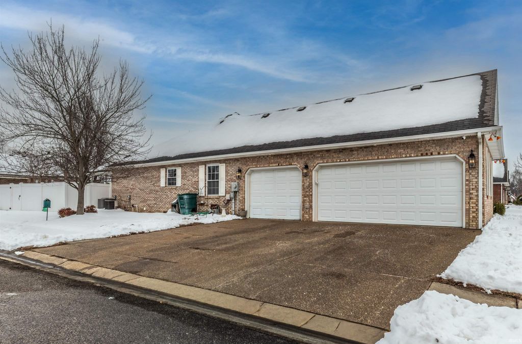 Photo of 9120 Clear Creek Drive, Evansville, IN 47711 (MLS # 202602955)