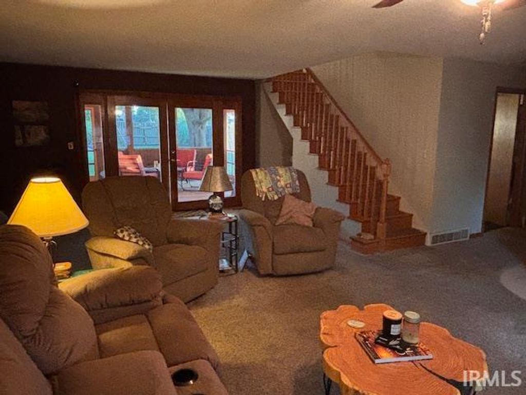 Photo of 206 E Maple Street, Fowler, IN 47944 (MLS # 202540468)