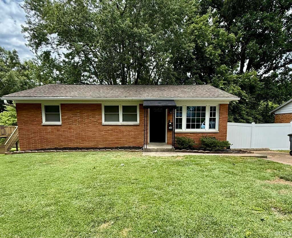 Photo of 1316 Genesta Drive, Evansville, IN 47720 (MLS # 202626066)