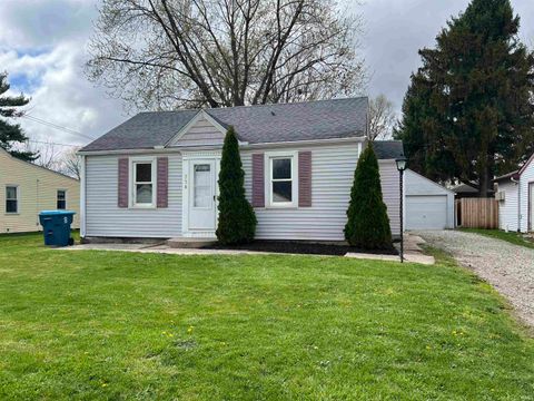 Photo of 738 Keller Drive, New Haven, IN 46774 (MLS # 202540252)