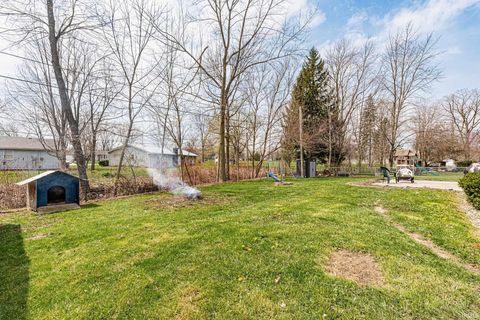 Tiny photo for 117 Cord Place, Auburn, IN 46706 (MLS # 202612286)