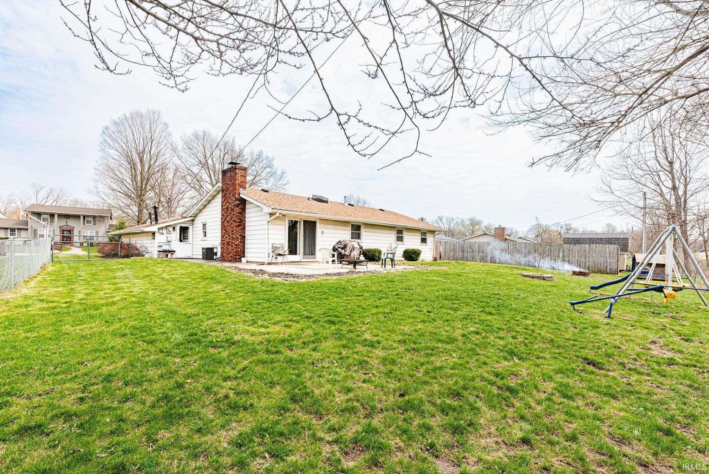 Photo of 117 Cord Place, Auburn, IN 46706 (MLS # 202612286)