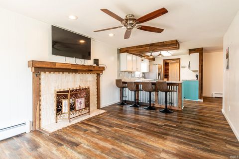 Tiny photo for 117 Cord Place, Auburn, IN 46706 (MLS # 202612286)