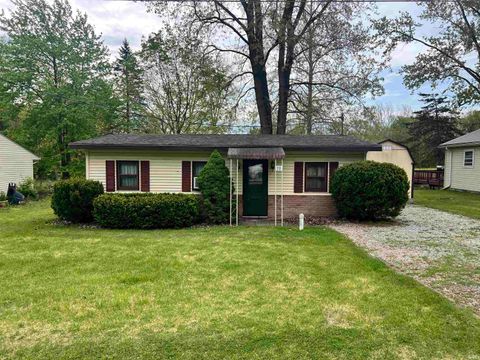Photo of 70 Ems B38 Lane, Leesburg, IN 46538 (MLS # 202617799)