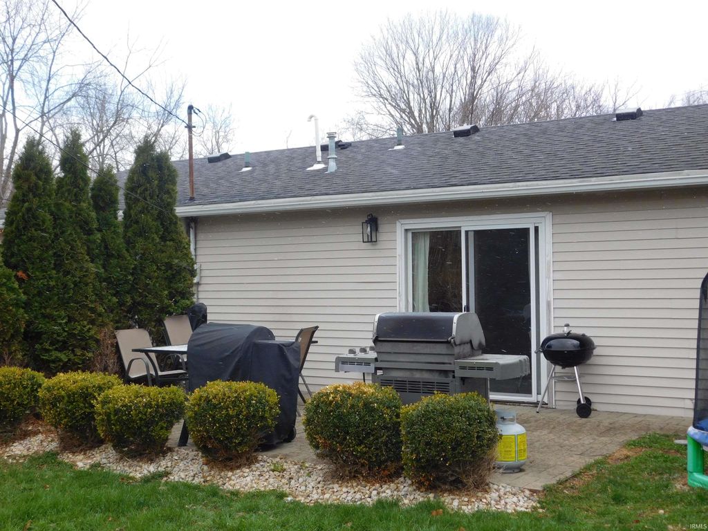 Photo of 8301 N Colony Drive, Yorktown, IN 47396 (MLS # 202611620)