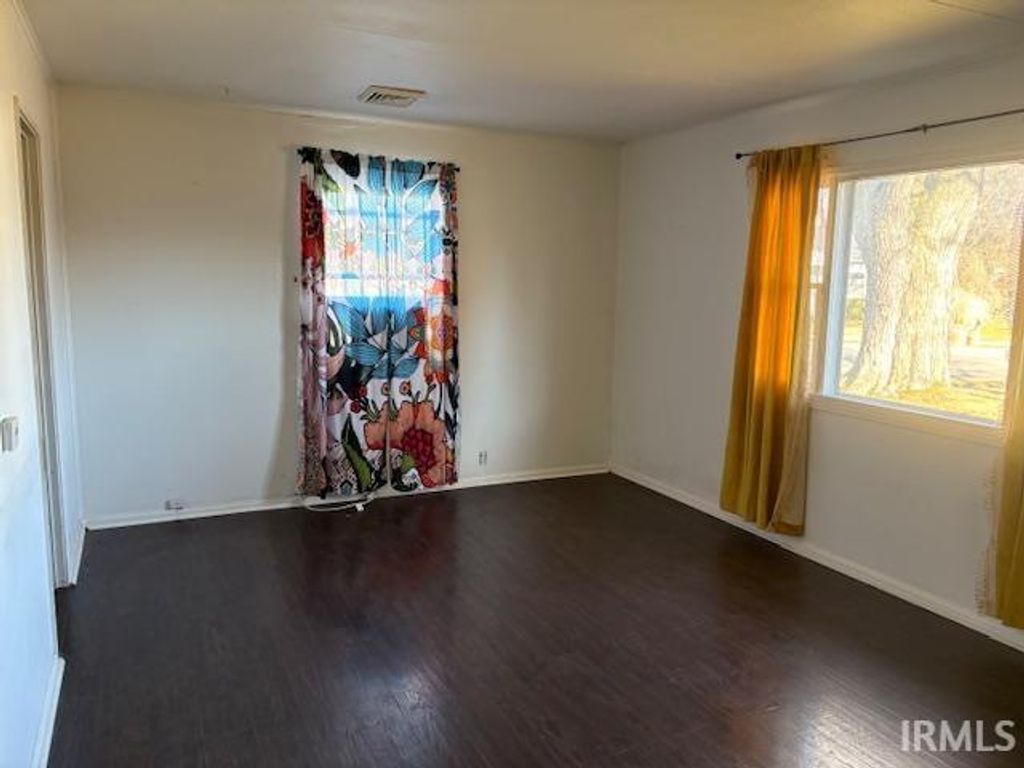 Photo of 1203 W NATIONAL Avenue, Marion, IN 46952 (MLS # 202547127)