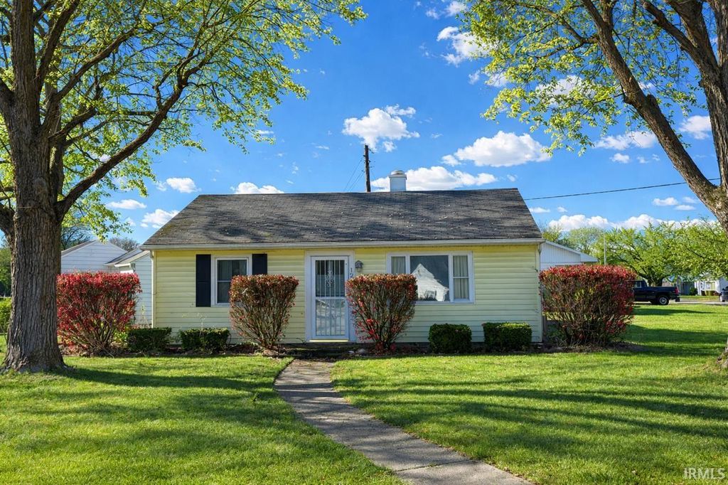 Photo of 1203 W NATIONAL Avenue, Marion, IN 46952 (MLS # 202547127)