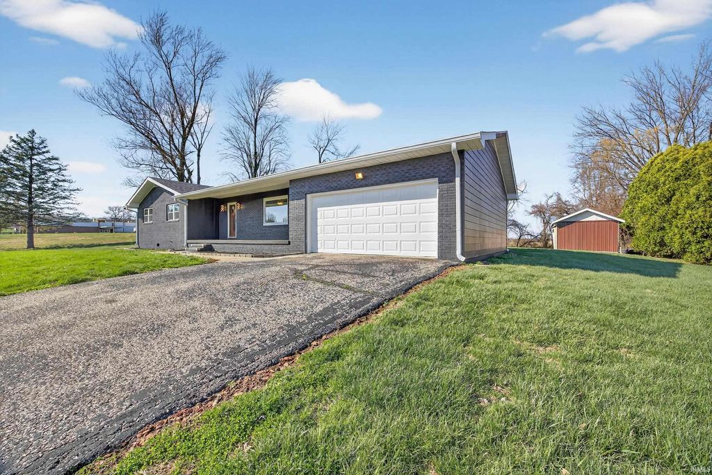 Photo of 1605 Hancock Avenue, Mitchell, IN 47446 (MLS # 202609110)