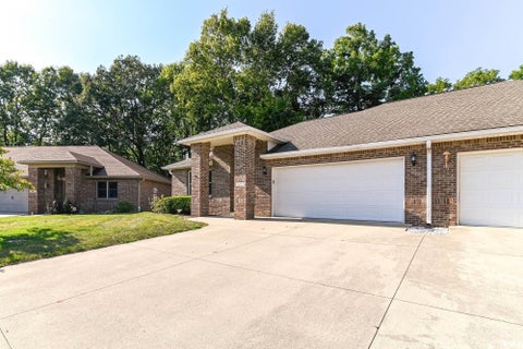 Tiny photo for 5022 W Quail Ridge Drive, Muncie, IN 47304 (MLS # 202639121)