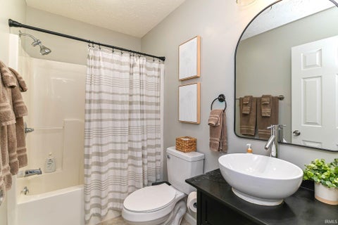 Tiny photo for 5022 W Quail Ridge Drive, Muncie, IN 47304 (MLS # 202639121)
