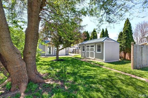 Photo of 1505 Adams Street, Lafayette, IN 47905 (MLS # 202614174)