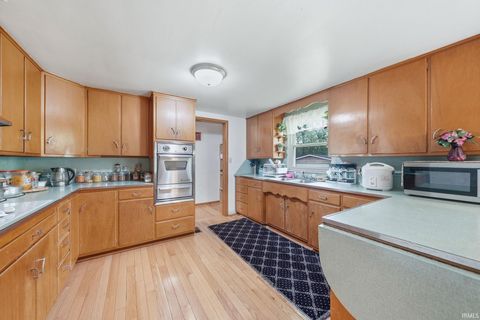 Tiny photo for 2113 Maples Road, Fort Wayne, IN 46816 (MLS # 202618655)