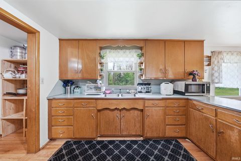 Tiny photo for 2113 Maples Road, Fort Wayne, IN 46816 (MLS # 202618655)