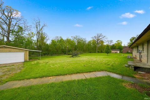 Tiny photo for 2113 Maples Road, Fort Wayne, IN 46816 (MLS # 202618655)
