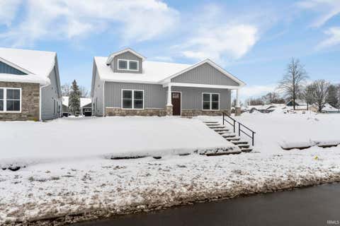 Tiny photo for 1053 E Wabash Street, Frankfort, IN 46041 (MLS # 202548190)