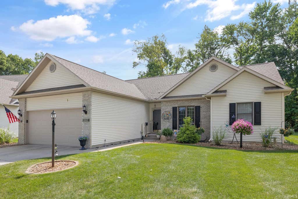 Photo of 2202 Woodland Court, Elkhart, IN 46514 (MLS # 202634671)