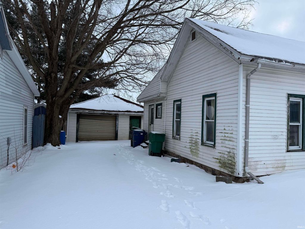 Photo of 15218 State Road 17, Culver, IN 46511 (MLS # 202602956)