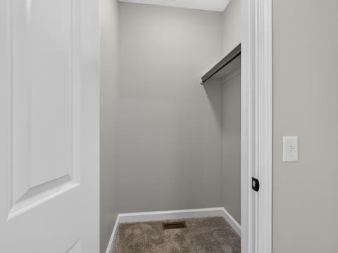 Tiny photo for 13234 Vista Verde Boulevard, Fort Wayne, IN 46818 (MLS # 202627687)