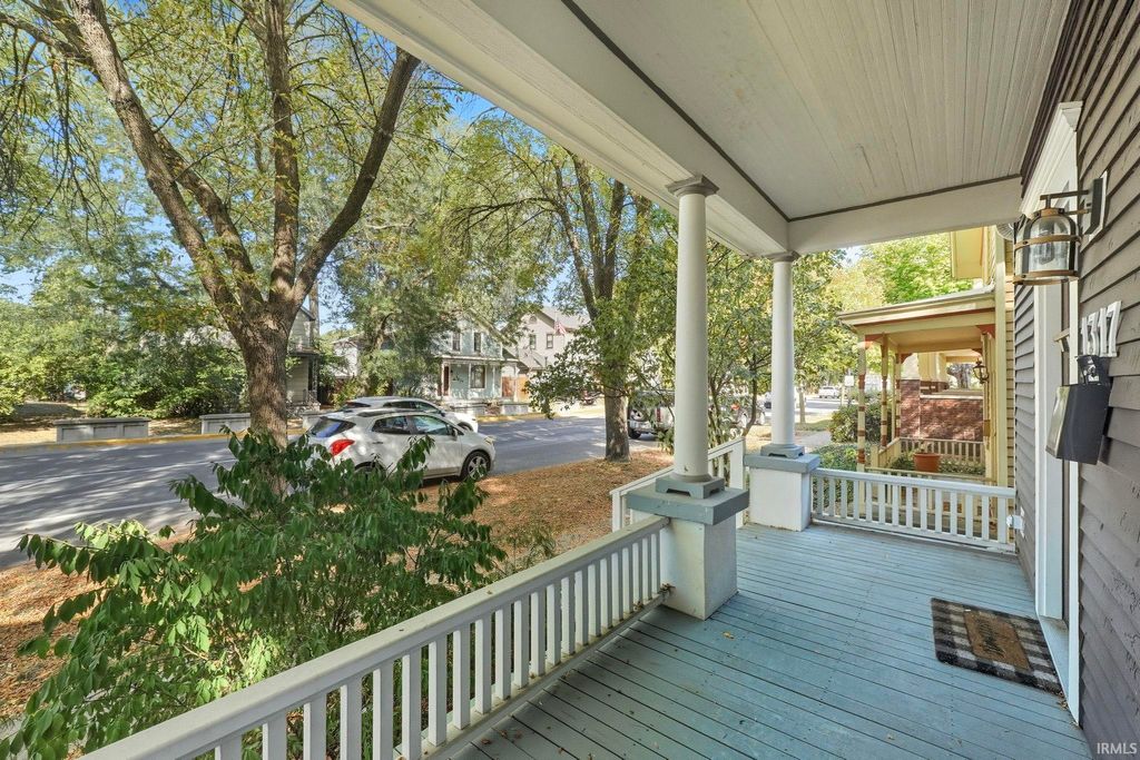 Photo of 1317 W Jefferson Boulevard, Fort Wayne, IN 46802 (MLS # 202541530)