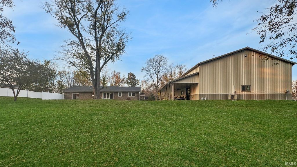 Photo of 6777 Oak Grove Road, Newburgh, IN 47630 (MLS # 202607332)