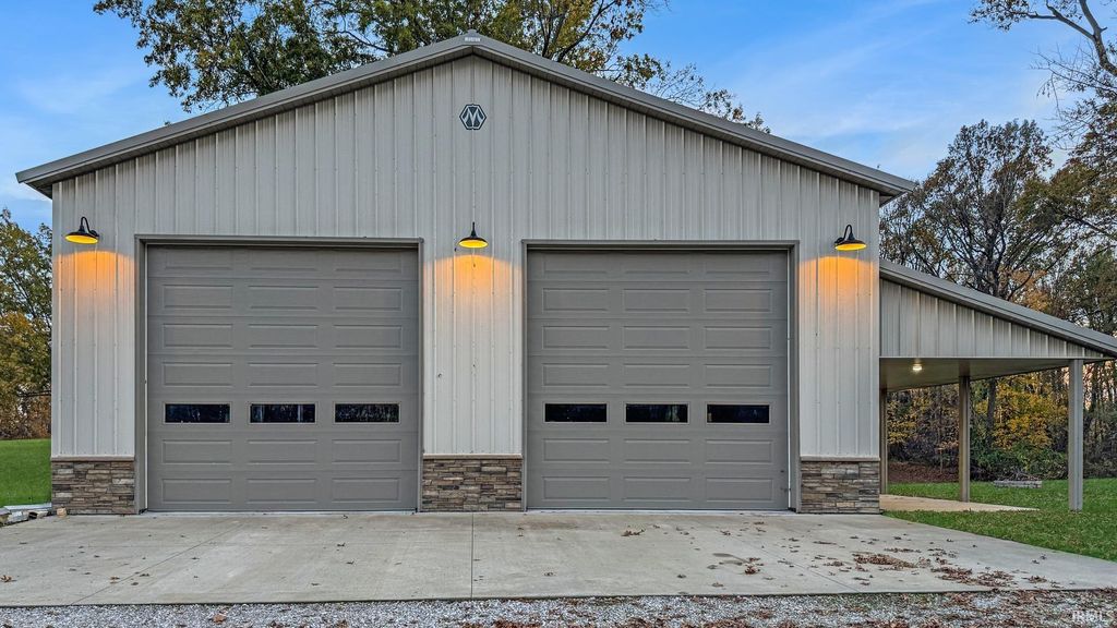 Photo of 6777 Oak Grove Road, Newburgh, IN 47630 (MLS # 202607332)