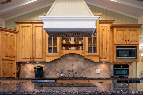 Tiny photo for 6401 S PROCTOR RD, Muncie, IN 47302 (MLS # 202643693)