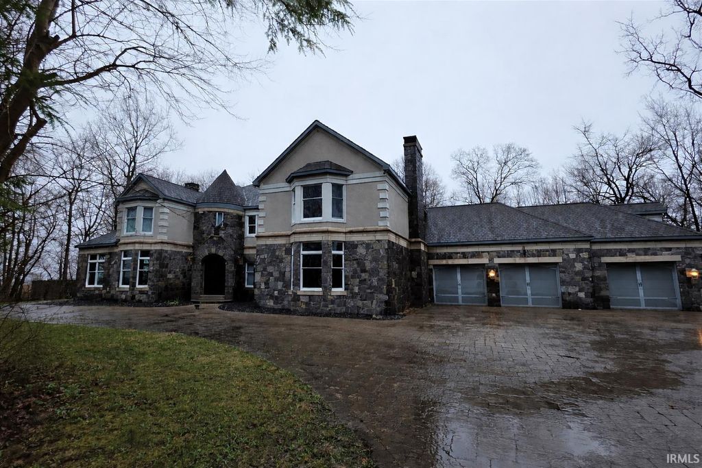 Photo of 178 W 100 S Road, Rochester, IN 46975 (MLS # 202611409)