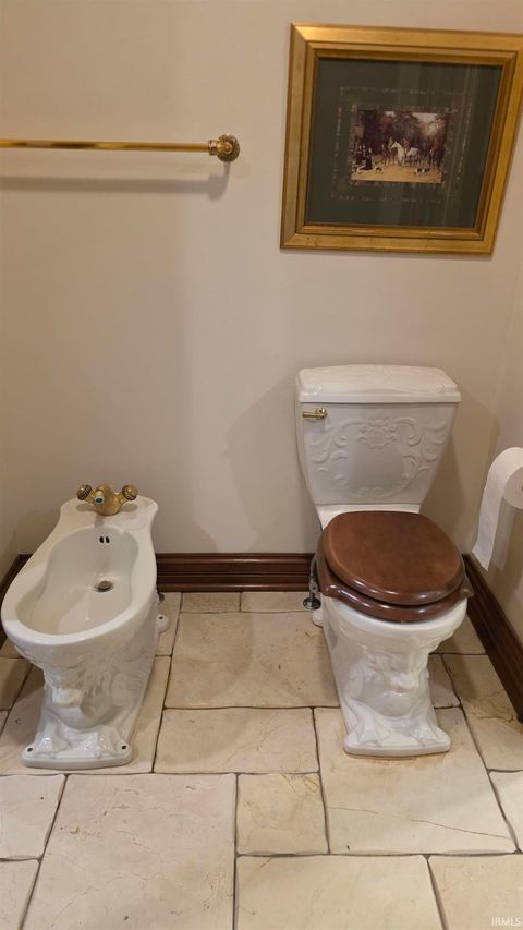 Tiny photo for 178 W 100 S Road, Rochester, IN 46975 (MLS # 202611409)