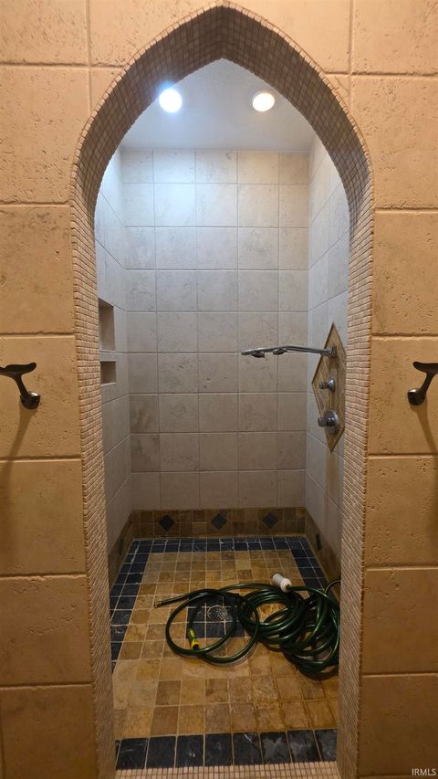 Tiny photo for 178 W 100 S Road, Rochester, IN 46975 (MLS # 202611409)