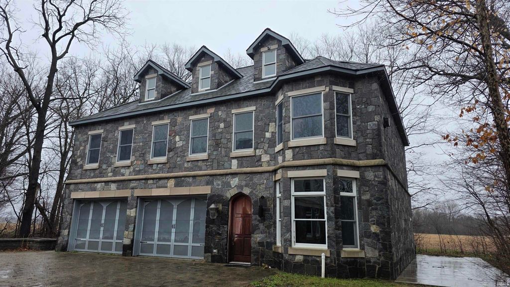 Photo of 178 W 100 S Road, Rochester, IN 46975 (MLS # 202611409)