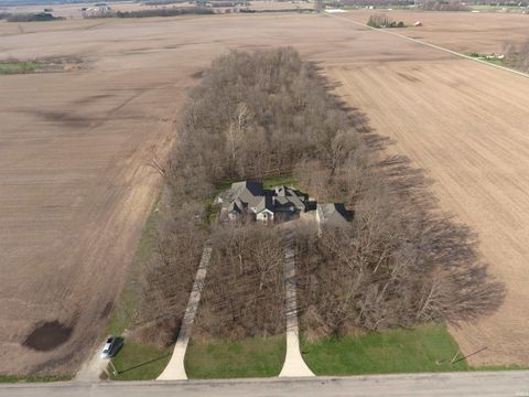 Tiny photo for 178 W 100 S Road, Rochester, IN 46975 (MLS # 202611409)